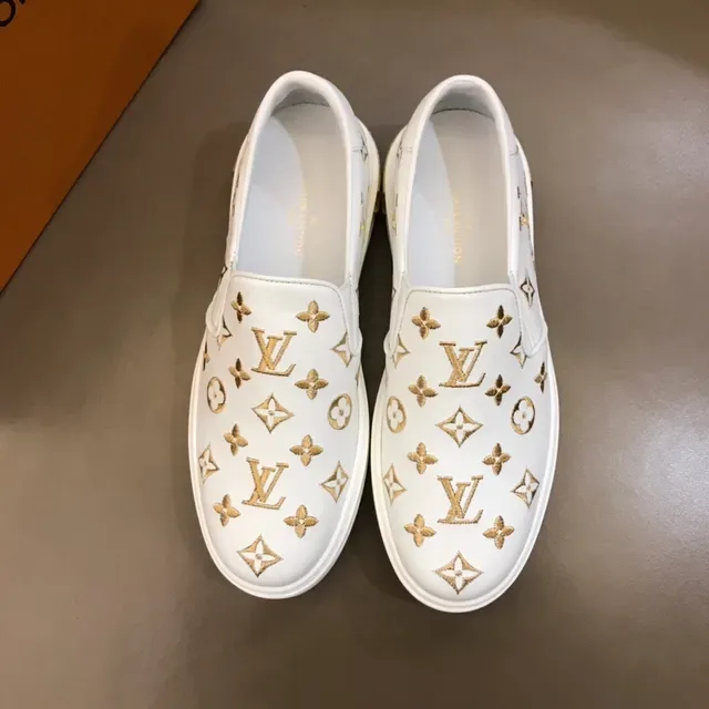 Louis Vuitton Run Away Monogram White and Gold Lifestyle Sneakers 6