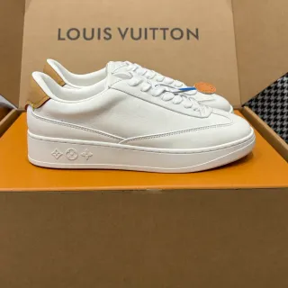 Louis Vuitton Run Away Tênis lifestyle de couro branco