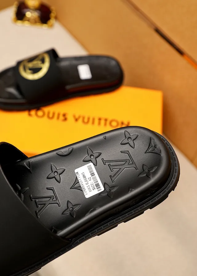 Louis Vuitton Slide أسود ذهبي مولد مونोغرام سول حزام عريض نعال 7