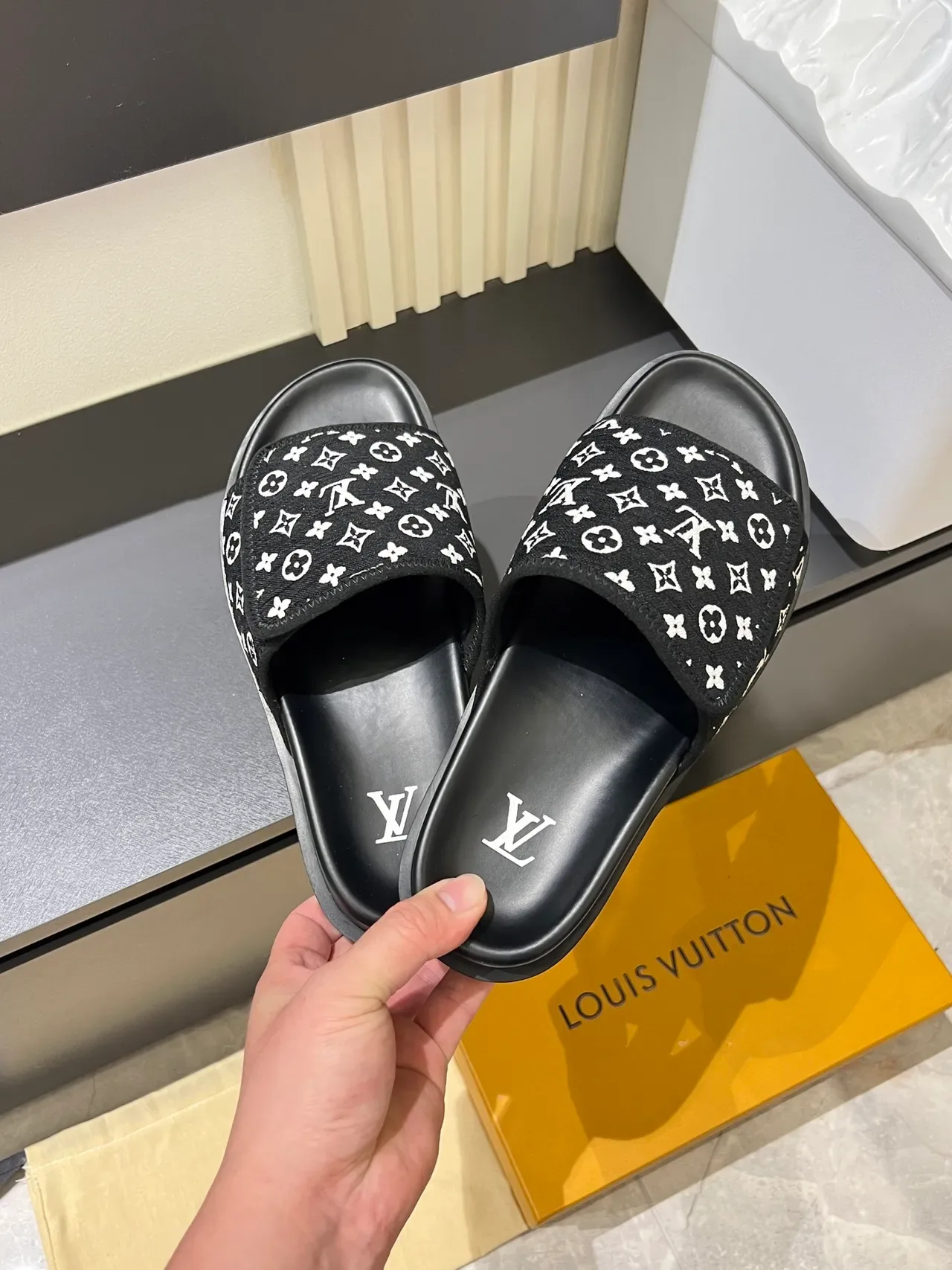 Louis Vuitton Slides Multicolor Black Monogrammed Fabric Strap Molded Rubber Sole Slippers 12