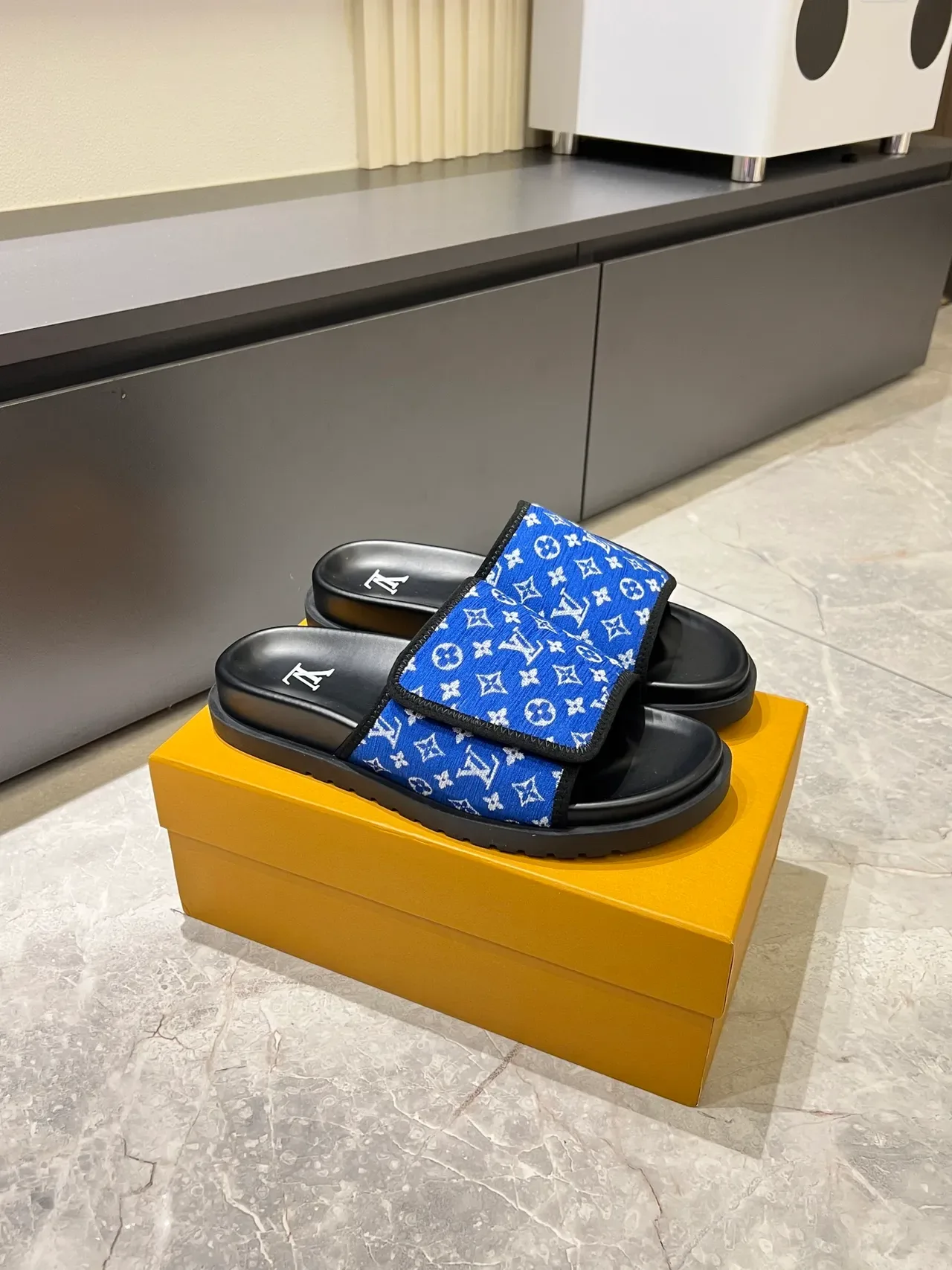 Louis Vuitton Slides Multicolor Black Monogrammed Fabric Strap Molded Rubber Sole Slippers 14
