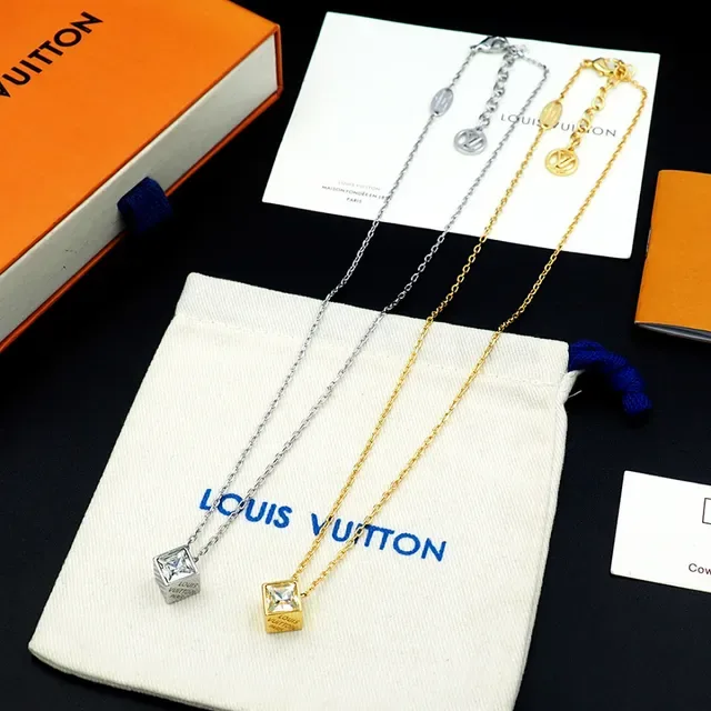 Louis Vuitton Square-Cut Crystal Pendant Necklace 12