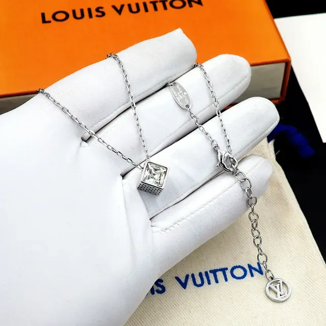 Louis Vuitton Square-Cut Crystal Pendant Necklace 14