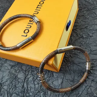 Louis Vuitton Tambour Pulsera de cuero trenzado marrón plateado con cierre cilíndrico de metal