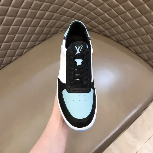 Louis Vuitton Sneakers Lifestyle Blanc et Bleu Color-Blocked Cuir avec Panneau Imprimé Monogram 4