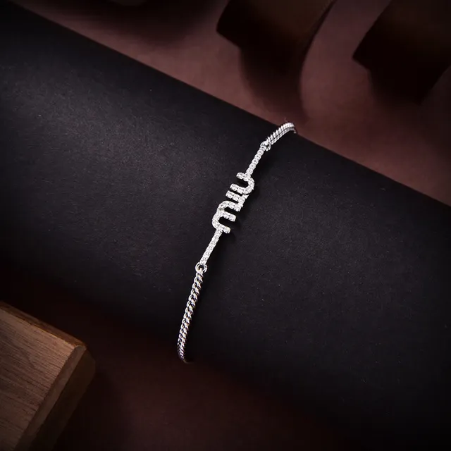 Miu Miu Colliers de Chaîne en Or et Argent avec Motif de Lettre en Cristal 2