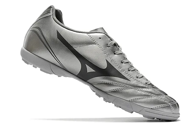 Mizuno Chaussures de soccer indoor à lacets en cuir synthétique noir et rouge, low-cut, avec tige en cuir synthétique 8