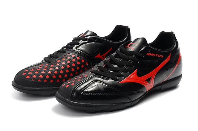 Mizuno Noir Rouge Bas-Coupé Haut Synthétique Semelle en Caoutchouc Moulé Chaussures de Football Intérieur 13