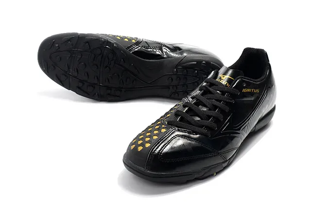 Mizuno Noir Rouge Bas-Coupé Haut Synthétique Semelle en Caoutchouc Moulé Chaussures de Football Intérieur 24