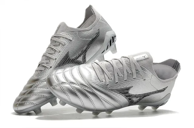 Mizuno Argent Noir Métallique Synthétique Supérieur Wave Logo Terrain Ferme Chaussures de football 2