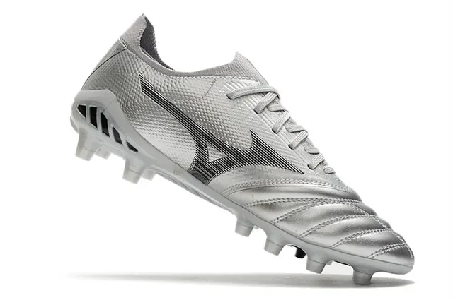 Mizuno Argent Noir Métallique Synthétique Supérieur Wave Logo Terrain Ferme Chaussures de football 3