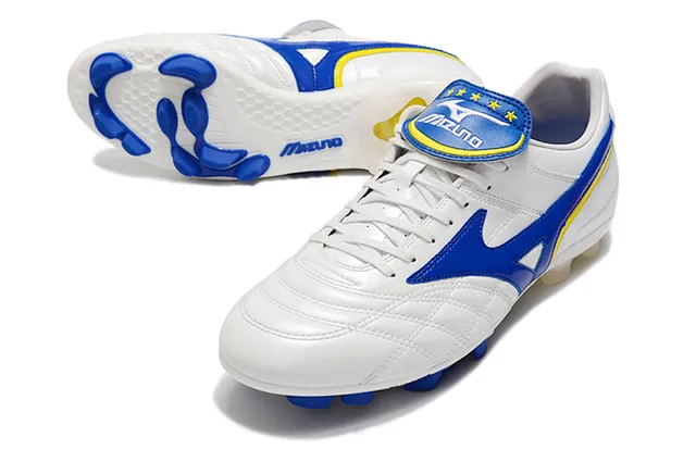 Mizuno Chaussures de Football Blanc Bleu Cuir Quilté avec Logo Wave en Terrain Ferme 9