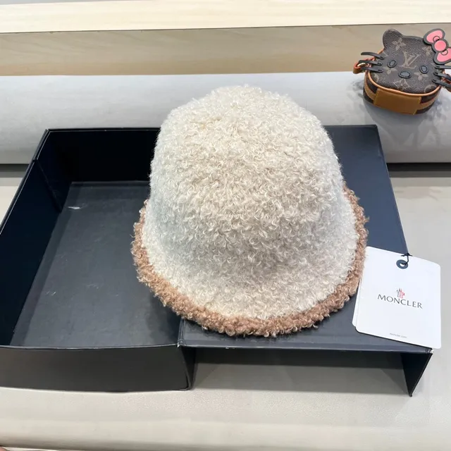 Moncler Fuzzy Beige Bucket Hat 5