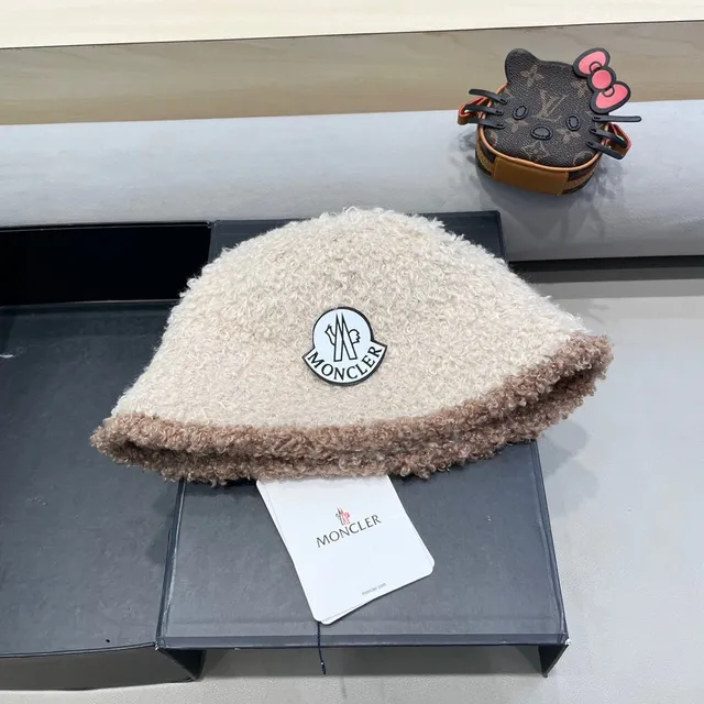 Moncler Fuzzy Beige Bucket Hat 9