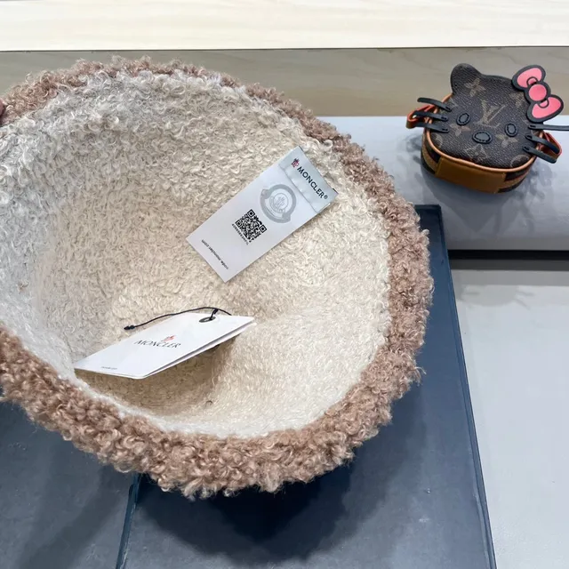 Moncler Fuzzy Beige Bucket Hat 10