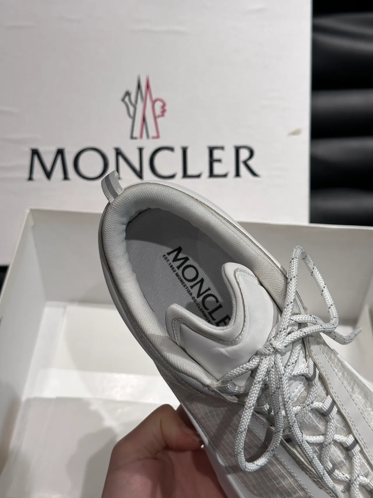 Moncler Grenoble 白色鞋底 网面拼面板 上部 厚底运动鞋 3