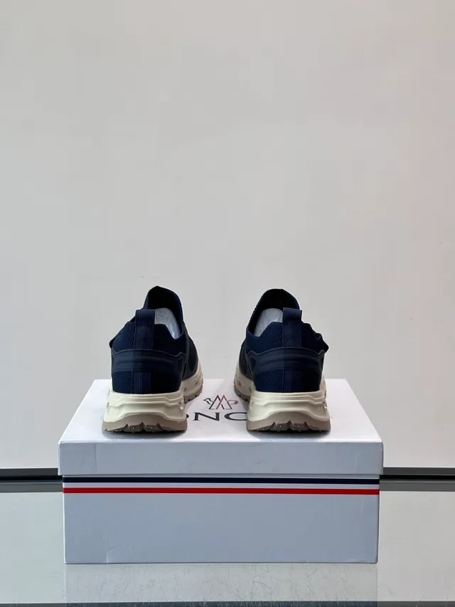Moncler Navy Beige Chaussures sans lacets slip-on à semelle chunky sculptée 3