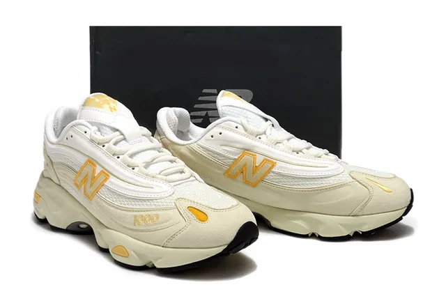 New Balance 1000 crème et or sneakers épaisses 5