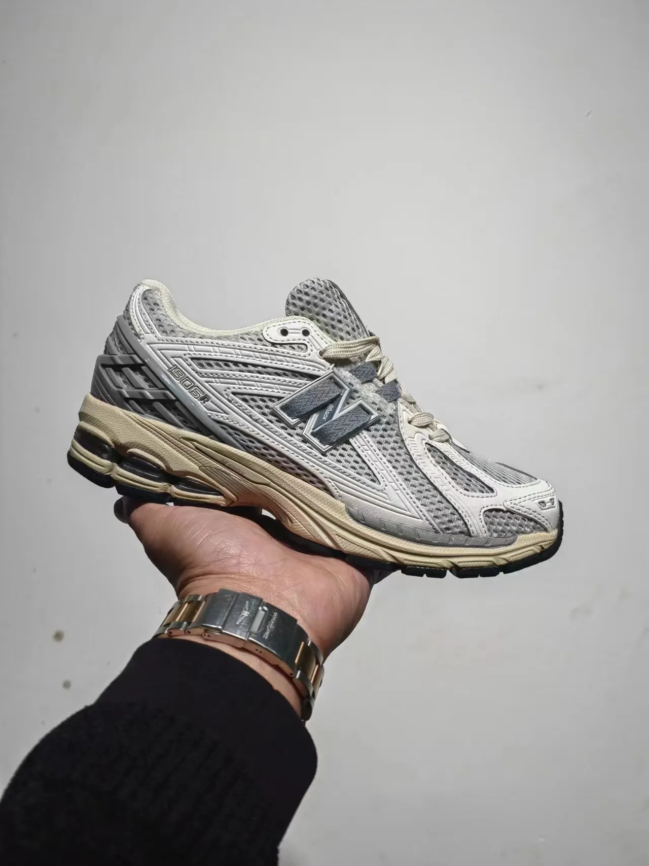 New Balance 1906R Off-White Beige أحذية جري 3