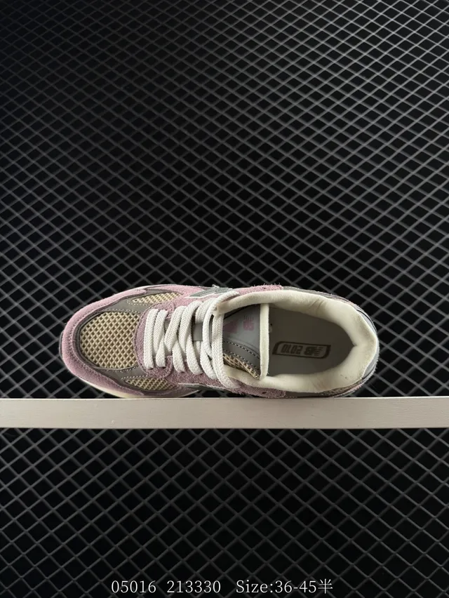 New Balance 2010 Series Sneakers chunky daim et maille rose poudré 6