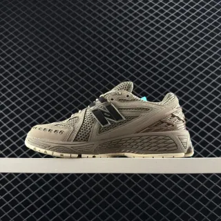 New Balance 441130 Beige Black Mesh And Synthetic Upper Sculpted Midsole Chunky Sneakers