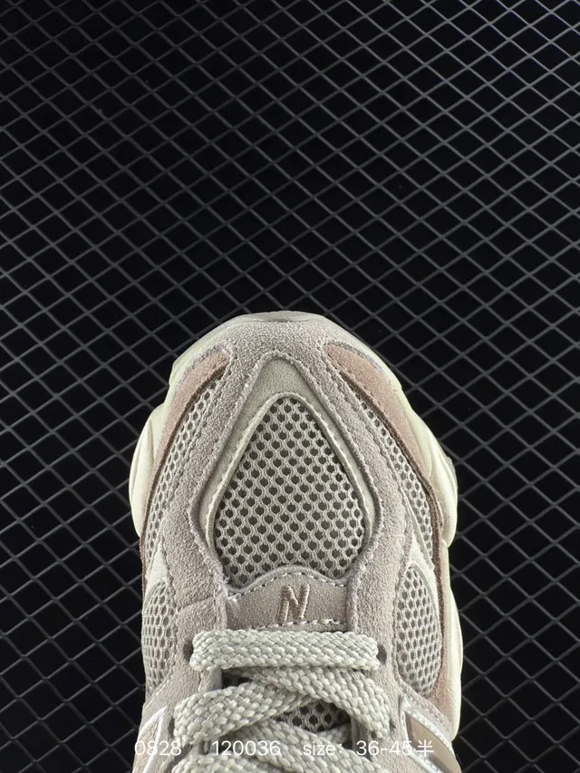 New Balance 9060 Chaussures chunky beige et crème 3