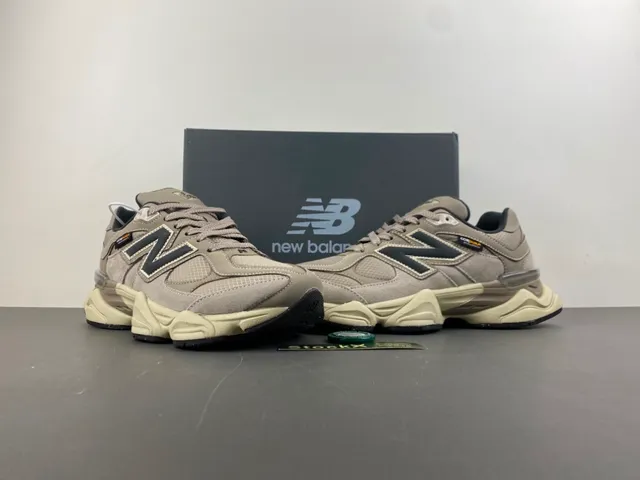 New Balance 9060 بيج أسود تشونكي سنيكرز 13