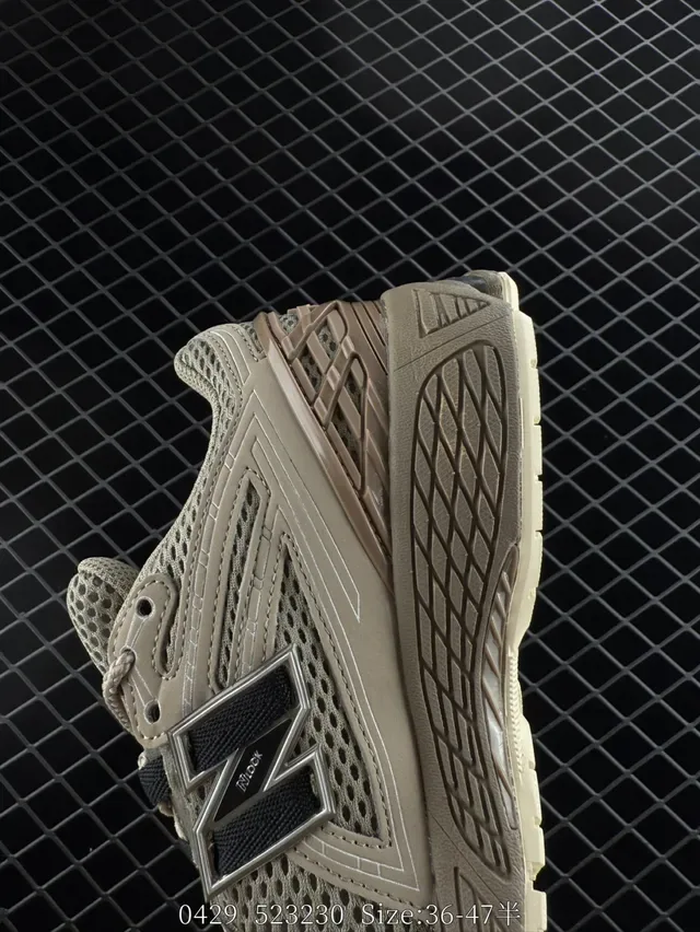 New Balance 9060 Beige Black مستوحى من الرجعية شبكي وصناعي أعلى أحذية رياضية للأسلوب الحياة 3