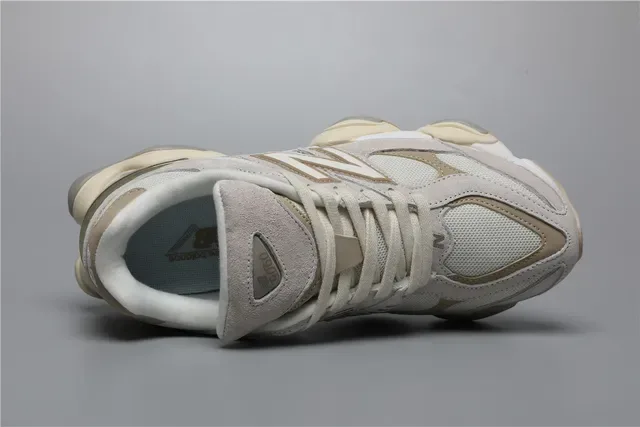 New Balance 9060 Tênis lifestyle bege tonal 7