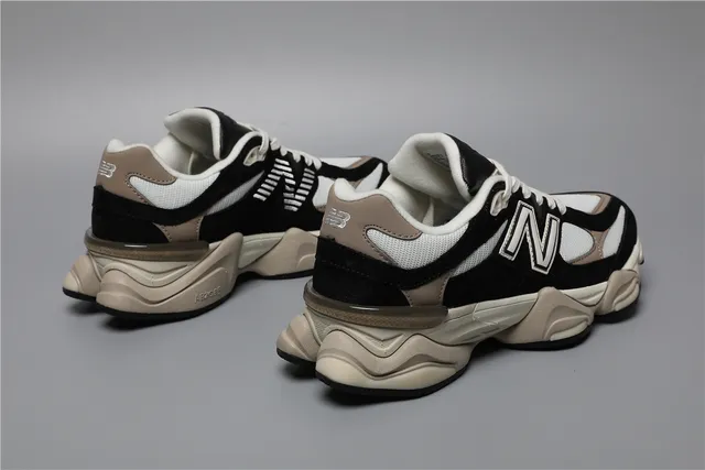 New Balance 9060 noir blanc beige baskets chunky 3