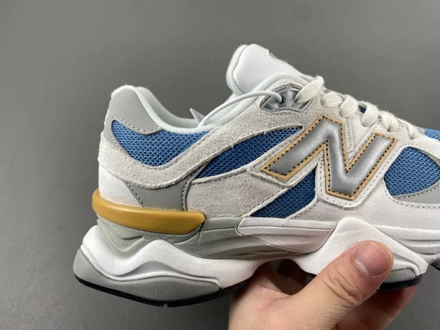 New Balance 9060 White Blue Tan baskets à semelle épaisse 3