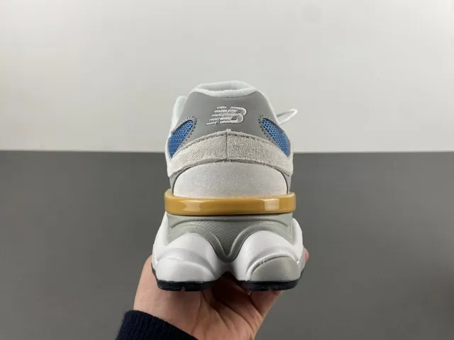 New Balance 9060 White Blue Tan baskets à semelle épaisse 4