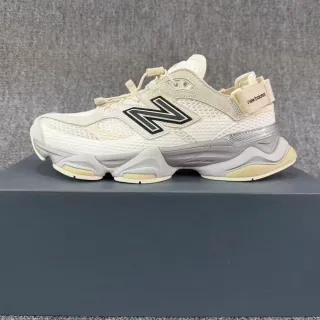 New Balance Chaussures Chunky Beige Gris Semelle Stratifiée Maille Et Synthétique