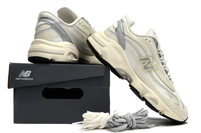 New Balance Beige Gris Overlays Synthétiques Superposées Talon Sculpté Ondulé Sneakers Chunky 6