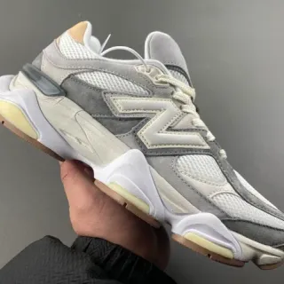 New Balance رمادي بيج وسط مصمم طبقي شبكة و جلد أبو الصوف علوي حذاء سميك