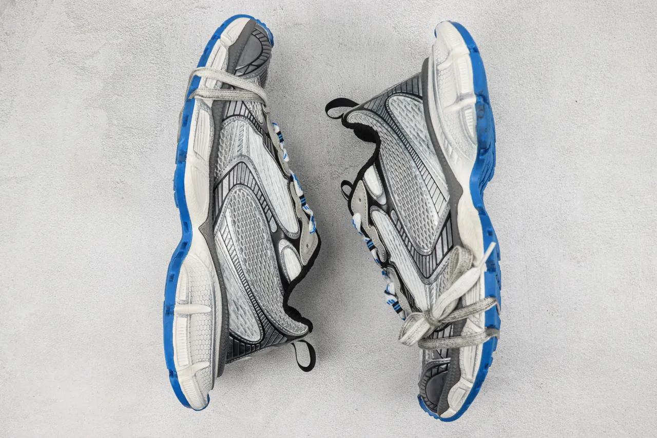 New Balance Gris Bleu Semelle Plateforme Maille Et Construction De Superposition Synthétique Baskets Chunky 2
