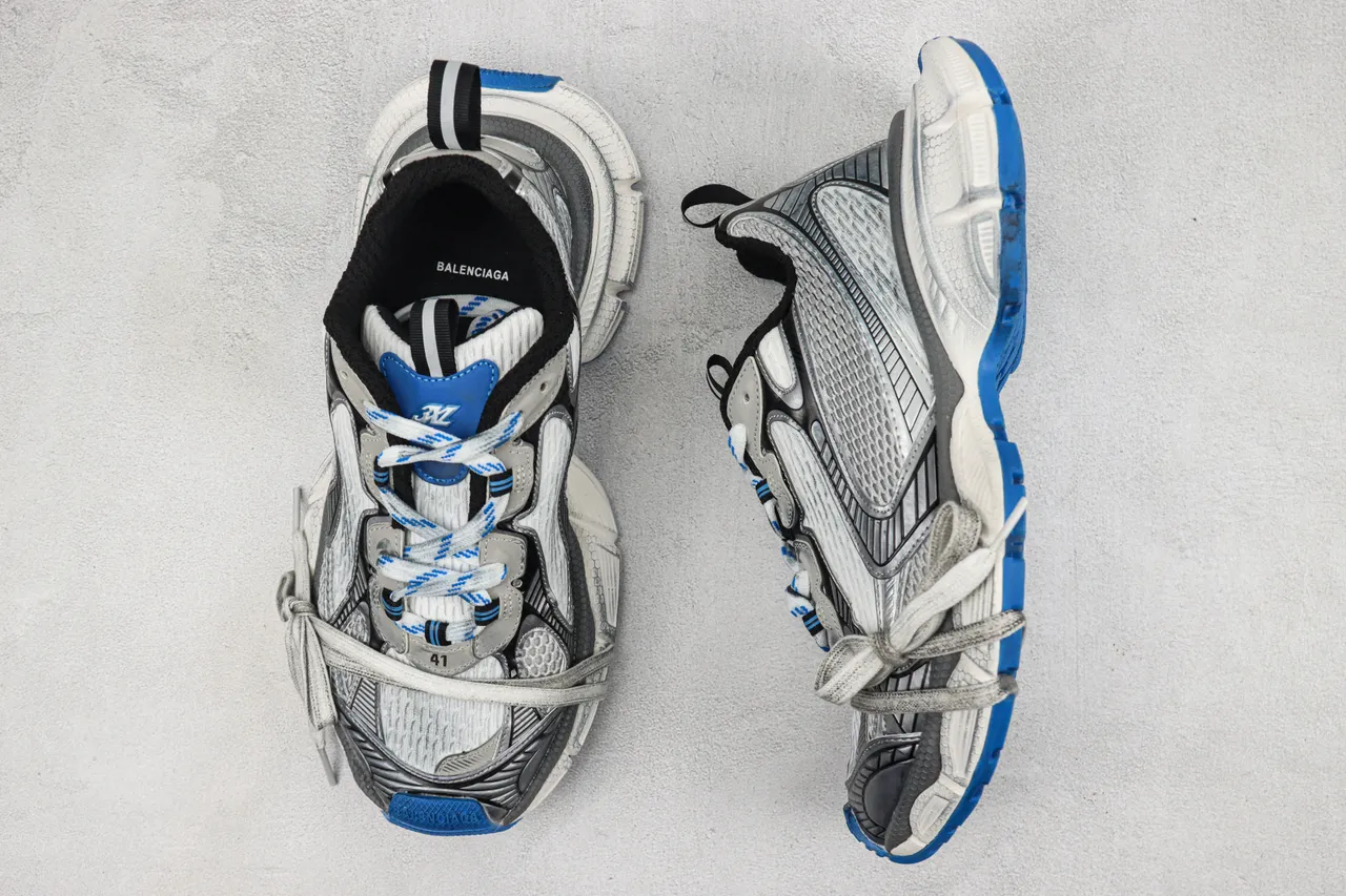 New Balance Gris Bleu Semelle Plateforme Maille Et Construction De Superposition Synthétique Baskets Chunky 3
