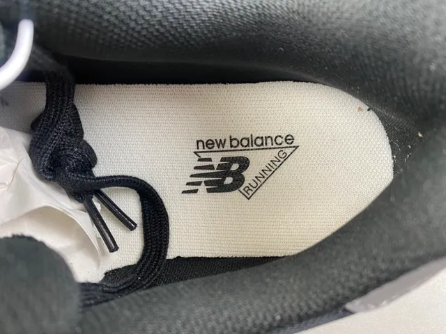 New Balance Gris Blanc Semelle Milieu Couche Synthétique Et Maille Supérieure Chunky Sneakers 7