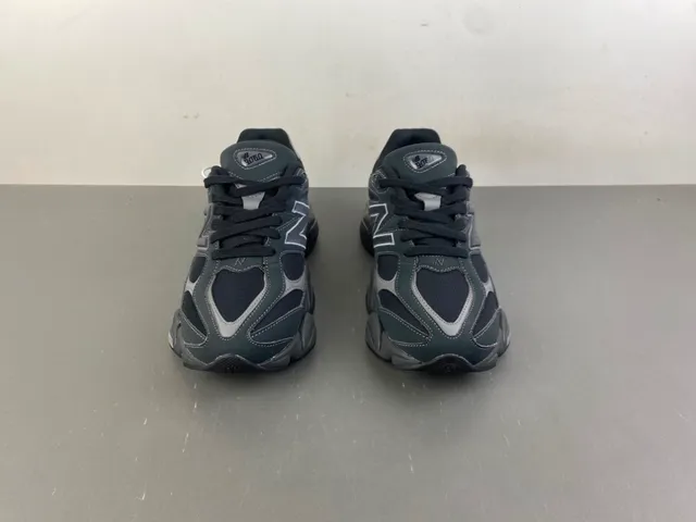 New Balance Gris Blanc Semelle Milieu Couche Synthétique Et Maille Supérieure Chunky Sneakers 11