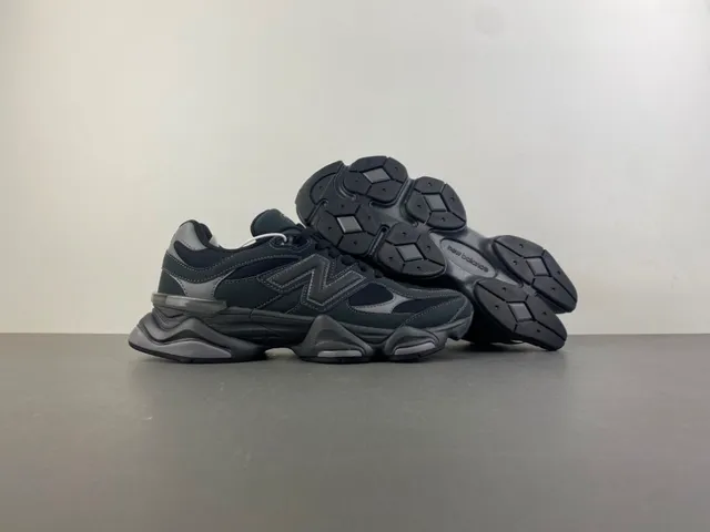 New Balance Gris Blanc Semelle Milieu Couche Synthétique Et Maille Supérieure Chunky Sneakers 12