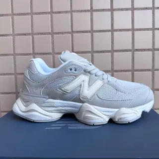 New Balance Gray White Sculpted Midsole Mesh And Synthetic Overlay Construction Chunky Sneakers