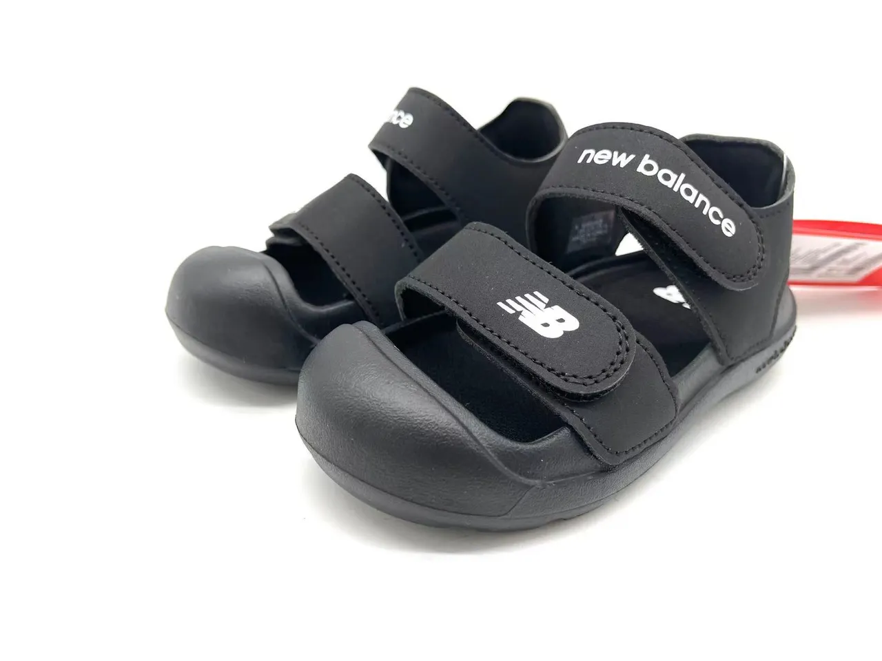New Balance Enfants à deux sangles Velcro doigt fermé Sandales Casual 4