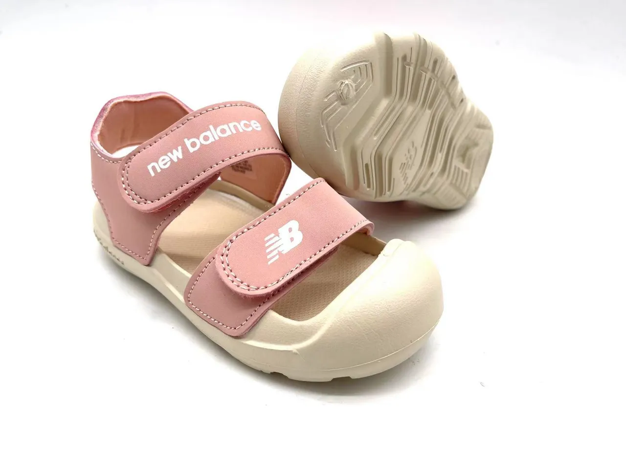 New Balance Enfants à deux sangles Velcro doigt fermé Sandales Casual 10