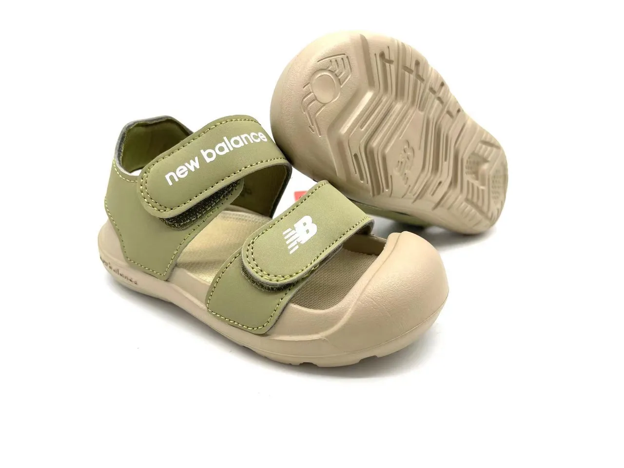New Balance Enfants à deux sangles Velcro doigt fermé Sandales Casual 18