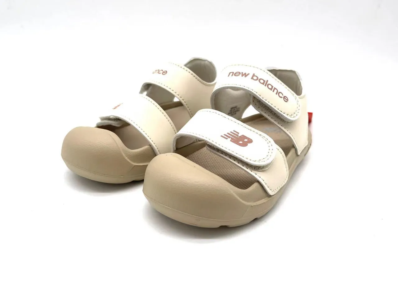 New Balance Enfants à deux sangles Velcro doigt fermé Sandales Casual 20
