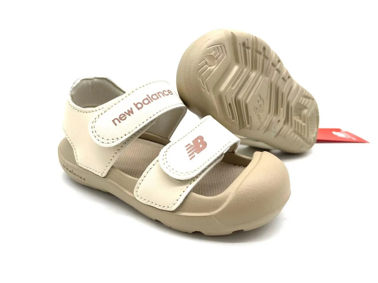 New Balance Enfants à deux sangles Velcro doigt fermé Sandales Casual 22