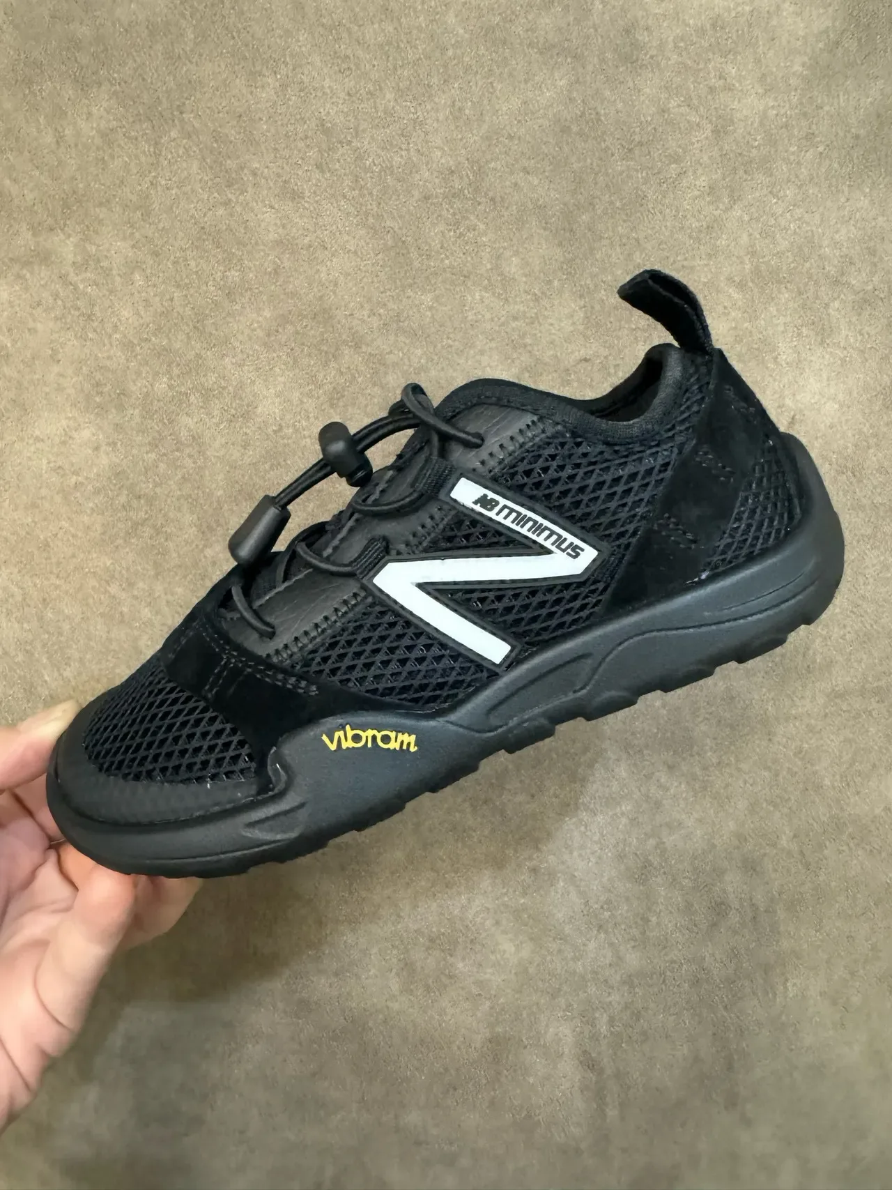 New Balance Minimus Baskets Lifestyle Noir Blanc en Maille 5