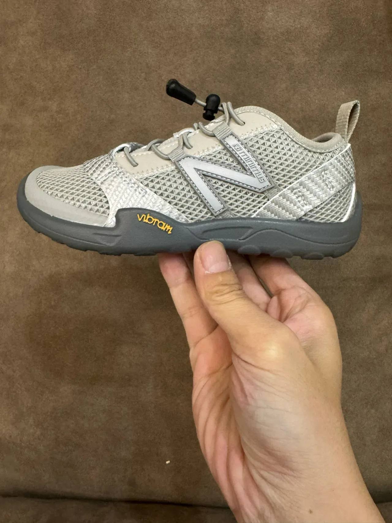 New Balance Minimus Baskets Lifestyle Noir Blanc en Maille 14