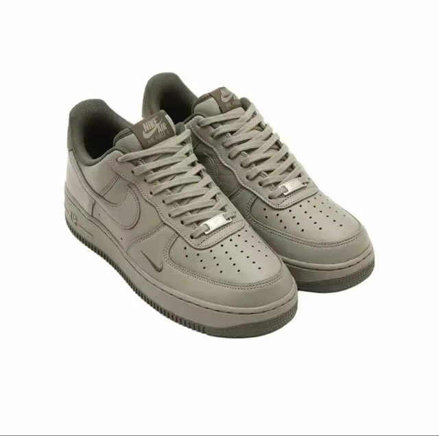 Nike Air Force 1 Olive chaussures lifestyle monocromatiques 3