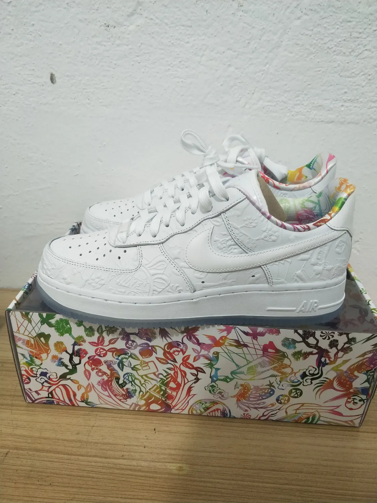 Nike Air Force 1 White Embossed Pattern Lifestyle Sneakers 2